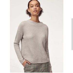 Aritzia gray sweater